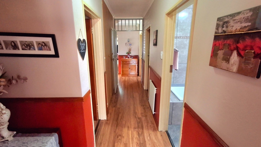 3 Bedroom Property for Sale in Roodia Free State